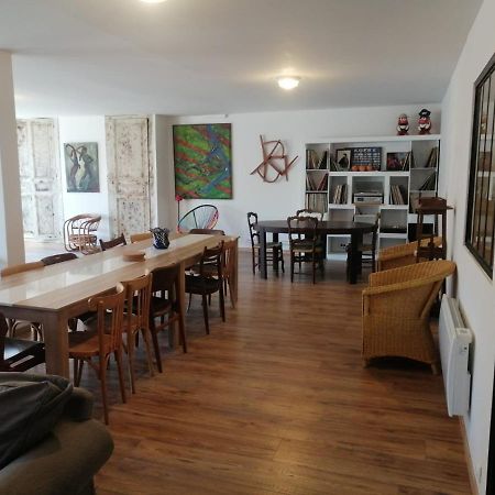 Logement Entier Spacieux Et Confortable A 1 H De Paris Courtenay  Esterno foto