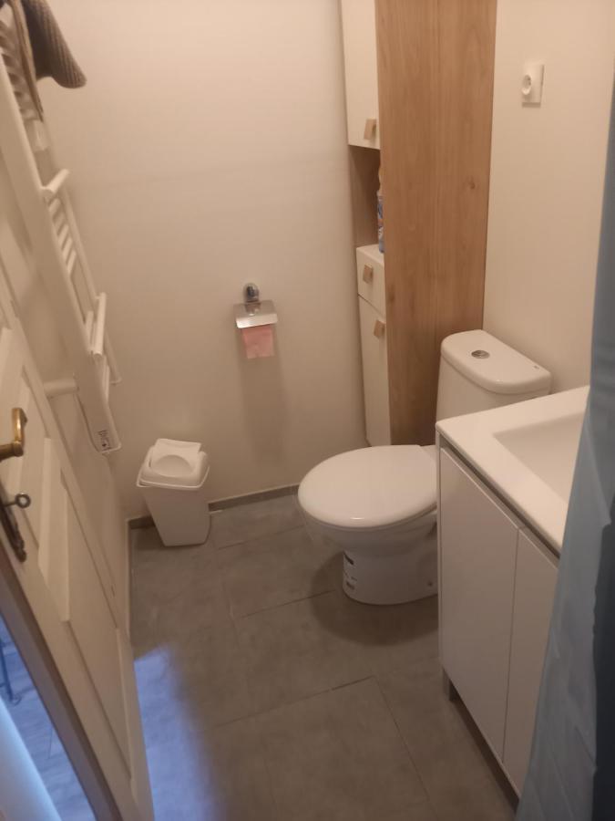 Logement Entier Spacieux Et Confortable A 1 H De Paris Courtenay  Esterno foto