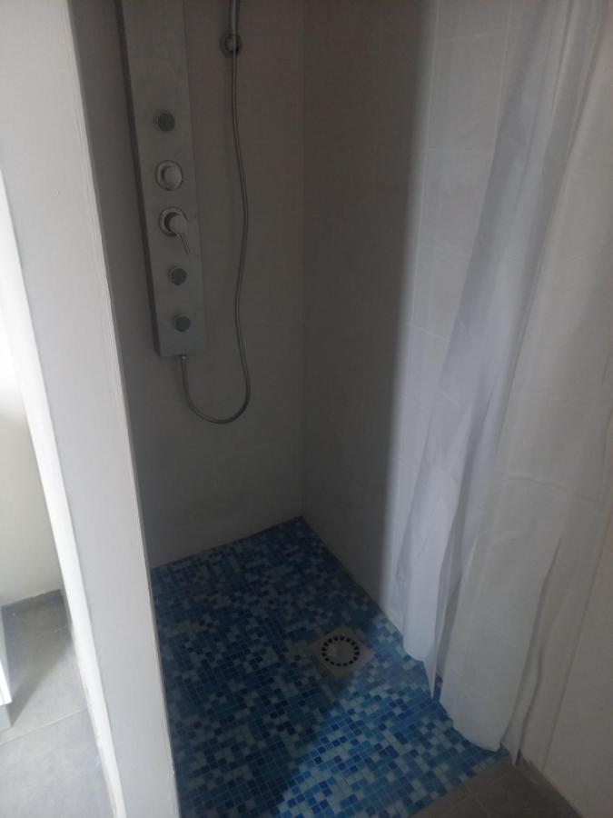 Logement Entier Spacieux Et Confortable A 1 H De Paris Courtenay  Esterno foto