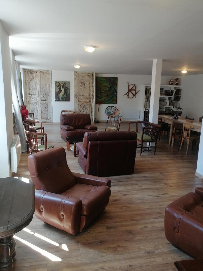 Logement Entier Spacieux Et Confortable A 1 H De Paris Courtenay  Esterno foto