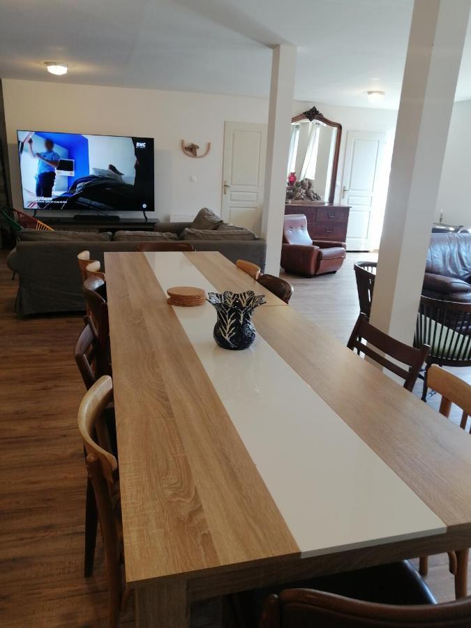 Logement Entier Spacieux Et Confortable A 1 H De Paris Courtenay  Esterno foto