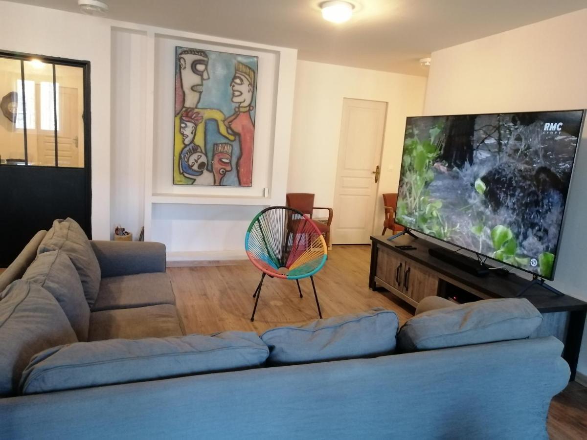 Logement Entier Spacieux Et Confortable A 1 H De Paris Courtenay  Esterno foto